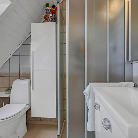 Ferienhaus 2 Bedroom Cozy In Egå