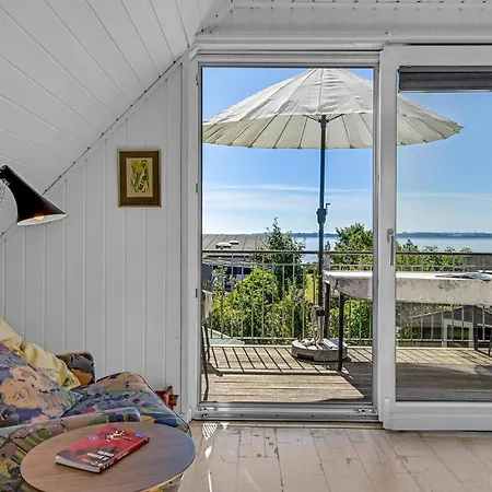 Ferienhaus 2 Bedroom Cozy In Egå