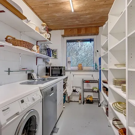 Ferienhaus 2 Bedroom Cozy In Egå