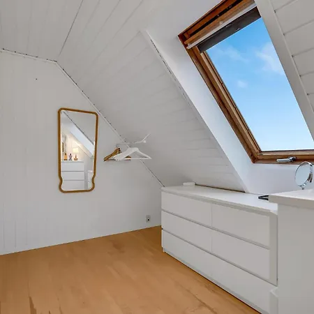 2 Bedroom Cozy In Egå